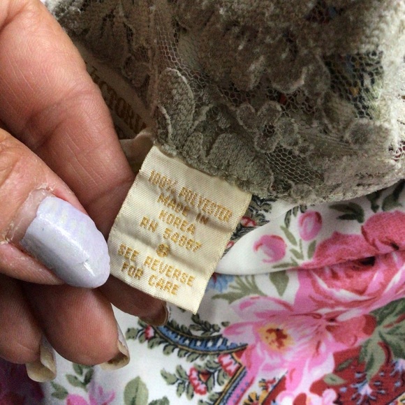 VICTORIAS SECRET GOLD LABEL SATIN FLORAL PAJAMA SHIRT SMALL - Picture 6 of 13